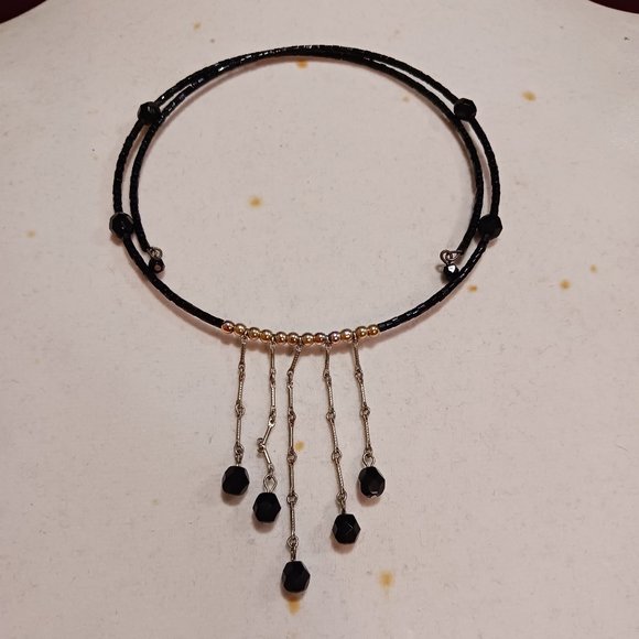 Hand Crafted Black and Silver Beaded Fashion Choker Memory Wire Necklace - Picture 5 of 7